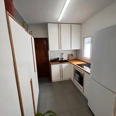 Completo Z24 En Camas Daire Sevilla